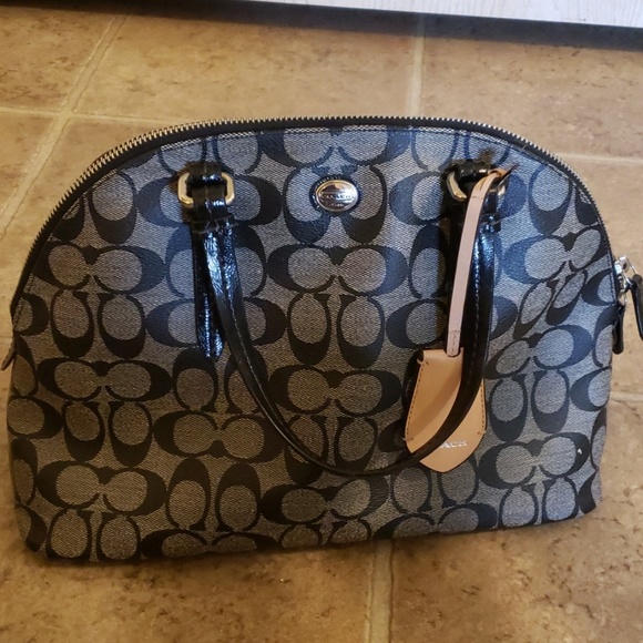 Coach Handbags - Coach purse
